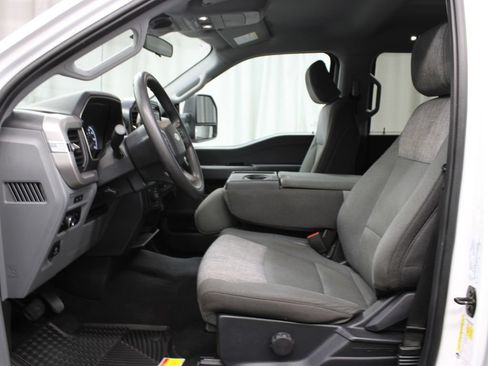 Used 2023 Ford F150 XLT w/ Trailer Tow Package AWD/4WD image 15
