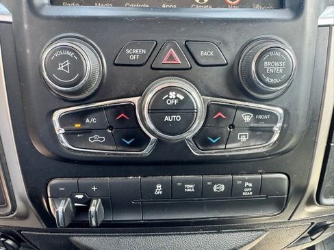 Used 2017 RAM 2500 SLT AWD/4WD image 23