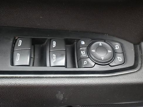 Used 2024 GMC Sierra 2500 AT4 w/ Max Trailering Package AWD/4WD image 7