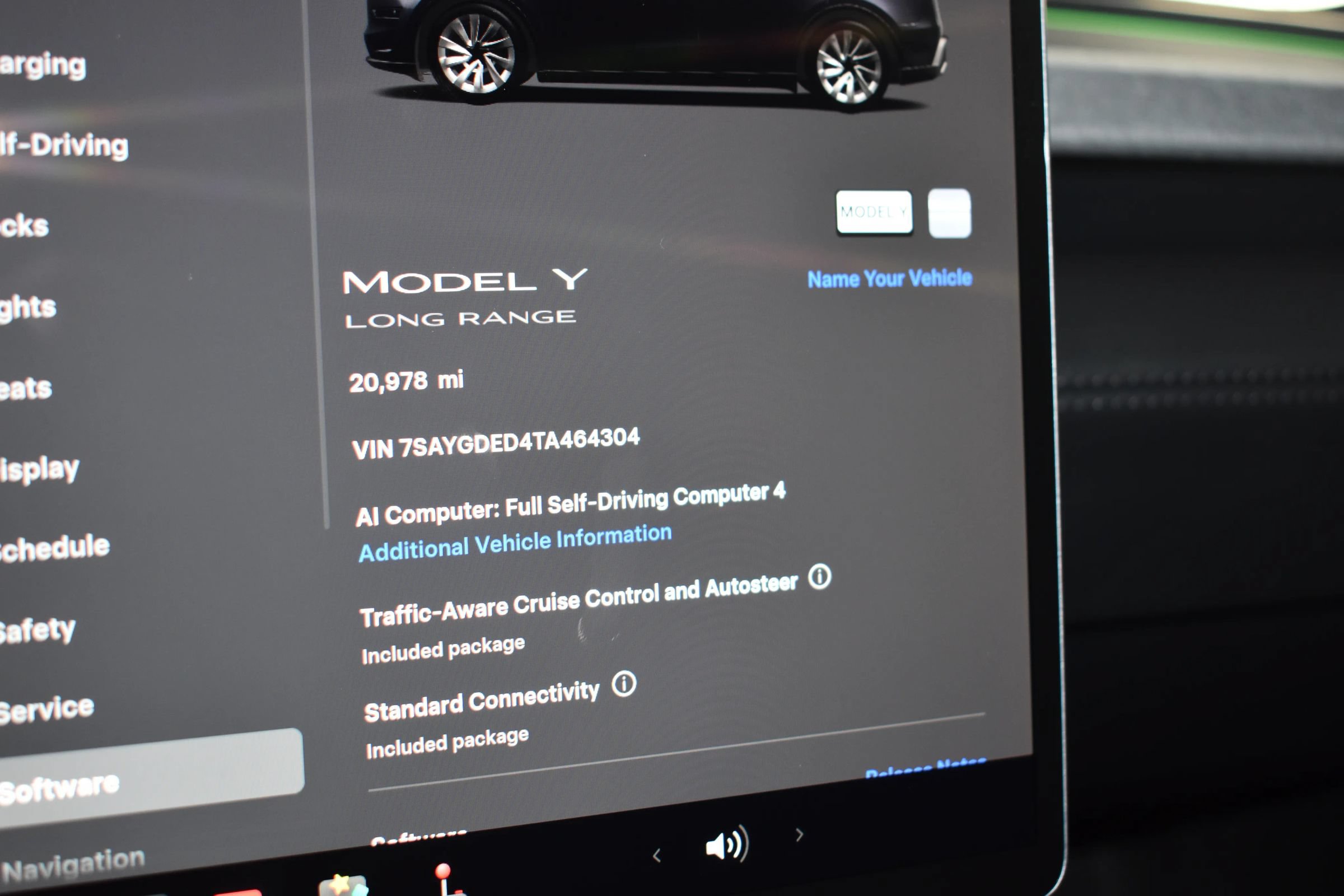 Used 2026 Tesla Model Y 2WD image 11