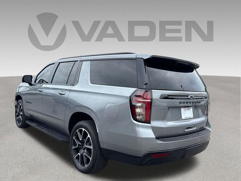 Used 2023 Chevrolet Suburban RST w/ Luxury Package AWD/4WD image 16