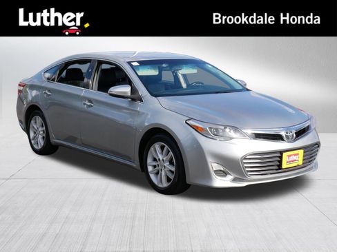 Used 2015 Toyota Avalon XLE FWD image 1