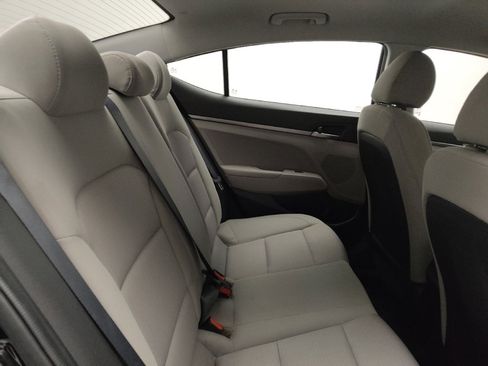 Used 2018 Hyundai Elantra SE w/ Cargo Package image 19