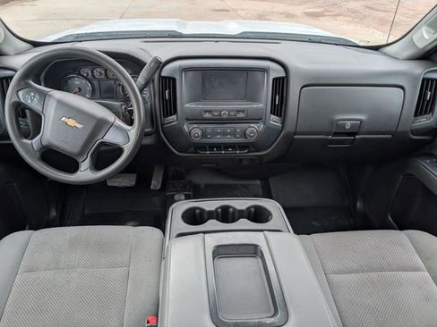 Used 2018 Chevrolet Silverado 2500 W/T AWD/4WD image 17