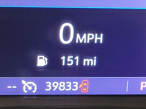 Certified 2023 Chevrolet Traverse LT image 2