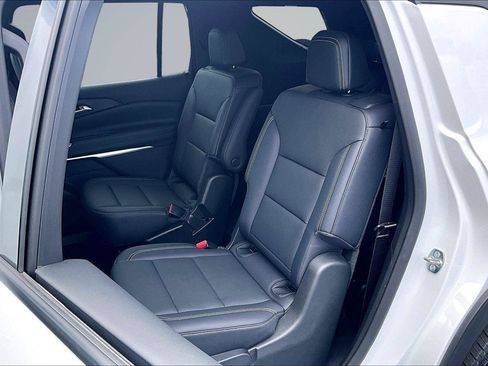 Used 2026 Chevrolet Traverse LT AWD/4WD image 26