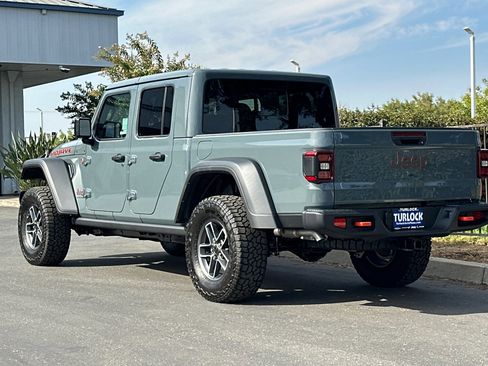 New 2025 Jeep Gladiator Mojave w/ Convenience Group image 6