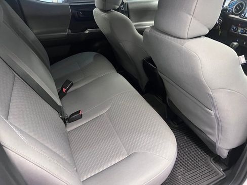 Used 2020 Toyota Tacoma SR5 image 31