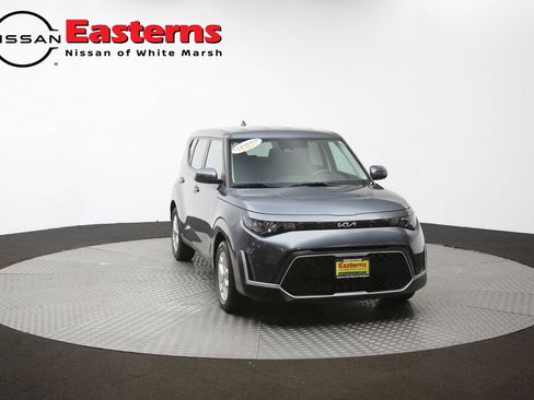 Used 2023 Kia Soul LX w/ LX Technology Package FWD image 48
