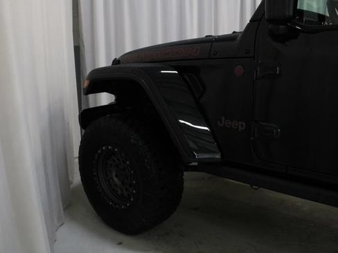 Used 2023 Jeep Wrangler Unlimited Rubicon w/ LED Lighting Group AWD/4WD image 30