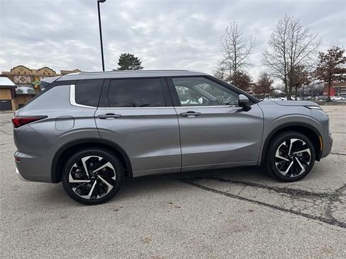 Used 2022 Mitsubishi Outlander SEL image 6