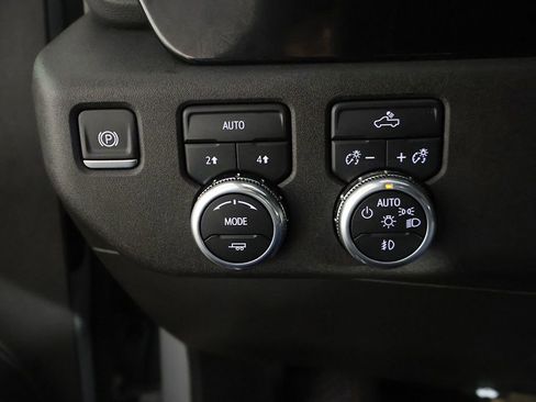 Used 2024 GMC Sierra 1500 Elevation image 33