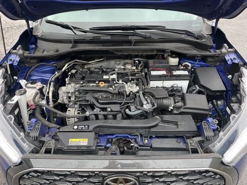 Used 2023 Toyota Corolla Cross XLE image 36