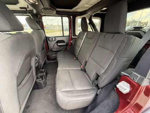 Used 2021 Jeep Wrangler Unlimited Sport image 28