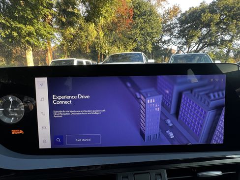 Certified 2023 Lexus ES 350 w/ Premium Package image 23