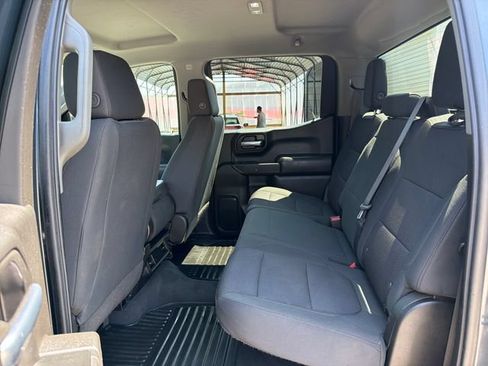 Used 2022 Chevrolet Silverado 1500 Custom AWD/4WD image 26