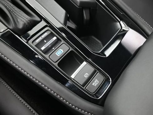 Used 2024 Honda Accord Touring image 9