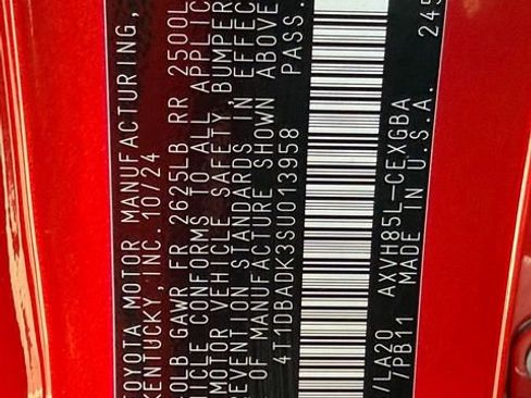 Certified 2025 Toyota Camry XLE image 38