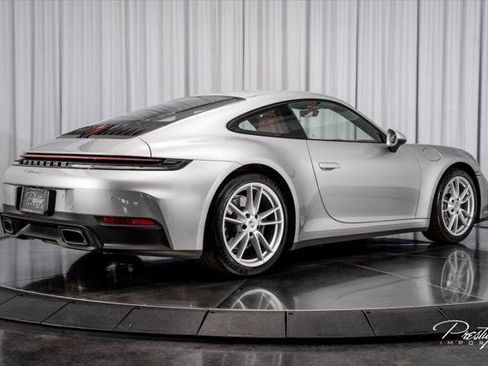 Used 2025 Porsche 911 Carrera RWD image 14