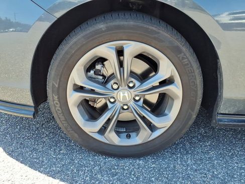 Used 2024 Honda Accord EX-L image 9
