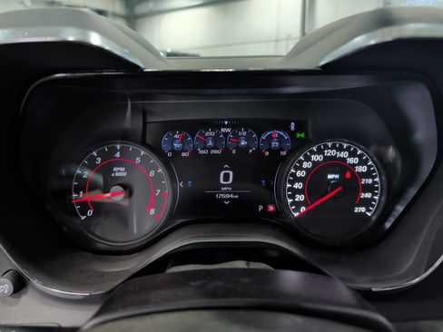 Used 2024 Chevrolet Camaro LT RWD image 8