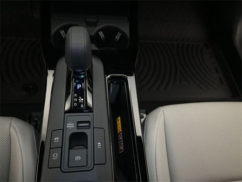 New 2026 Toyota Prius XLE image 8