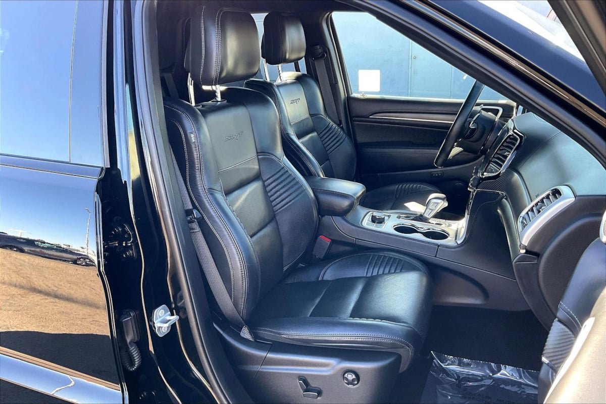 Used 2019 Jeep Grand Cherokee SRT AWD/4WD image 7