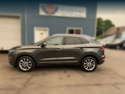 Used 2019 Lincoln MKC Select w/ Select Plus Package AWD/4WD image 3