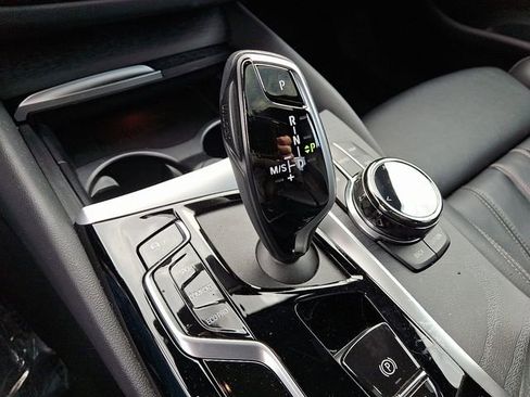 Certified 2023 BMW 540i xDrive w/ Executive Package image 17