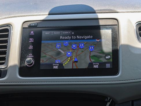 Used 2019 Honda HR-V Touring image 15