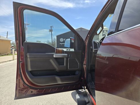 Used 2015 Ford F150 King Ranch w/ Equipment Group 601A Luxury image 4