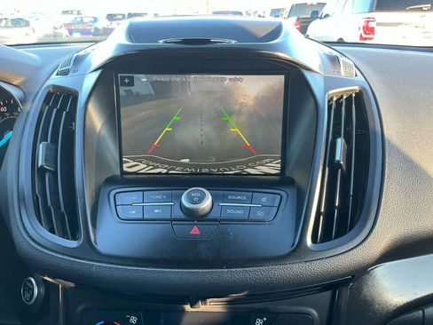 Used 2019 Ford Escape SE image 26