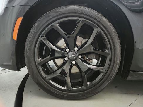 Used 2021 Chrysler 300 S image 24