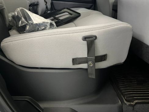 Used 2025 Toyota Tacoma SR5 image 59