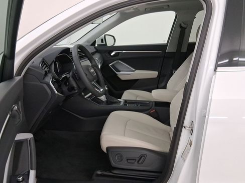 New 2025 Audi Q3 2.0T Premium w/ Convenience Package image 5