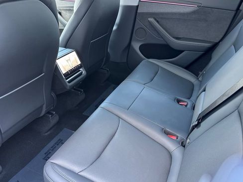 Used 2026 Tesla Model Y 2WD image 11