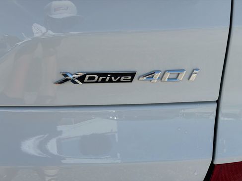 New 2026 BMW X5 xDrive40i w/ M Sport Package AWD/4WD image 11
