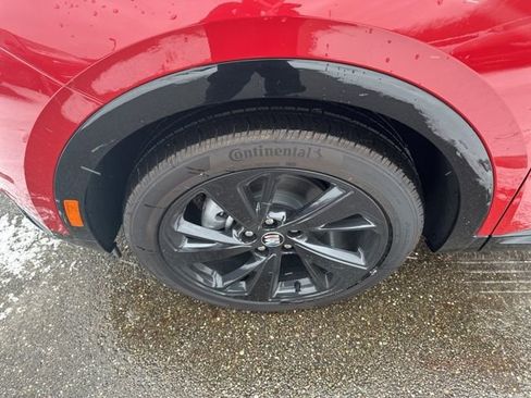 New 2025 Buick Envision Sport Touring image 11