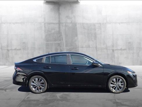 New 2026 Nissan Sentra SL w/ Floor Mat Package image 5