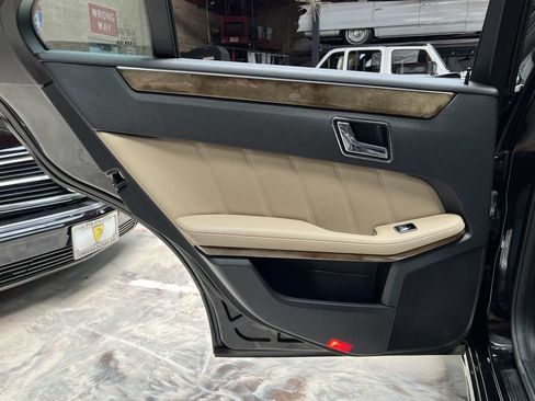 Used 2011 Mercedes-Benz E 350 4MATIC Sedan w/ Premium 2 Pkg image 28