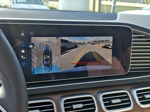 New 2026 Mercedes-Benz GLE 450 4MATIC image 14