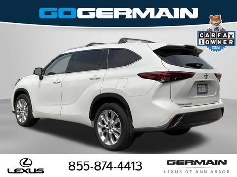 Used 2023 Toyota Highlander Limited AWD/4WD image 5