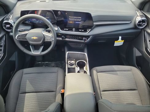New 2026 Chevrolet Equinox LT w/ Safety and Technology Package FWD image 16