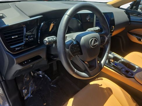 Used 2024 Lexus NX 250 FWD w/ Towing Package (2000 Lbs) image 23