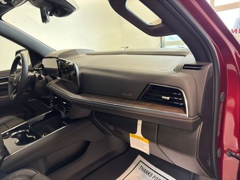 New 2026 Chevrolet Suburban High Country image 35