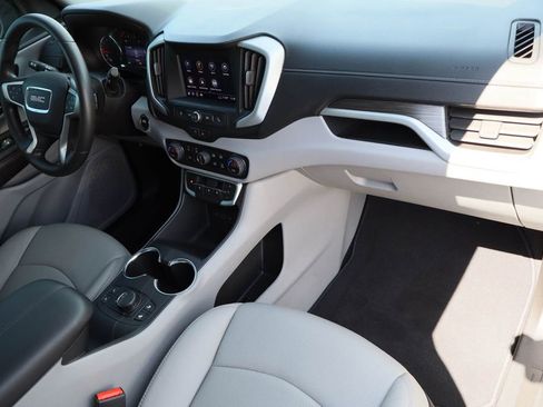 Used 2023 GMC Terrain SLE w/ Driver Convenience Package FWD image 29