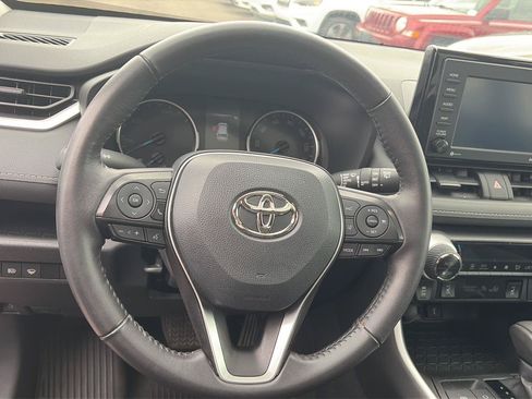 Used 2022 Toyota RAV4 XLE w/ Convenience Package AWD/4WD image 27