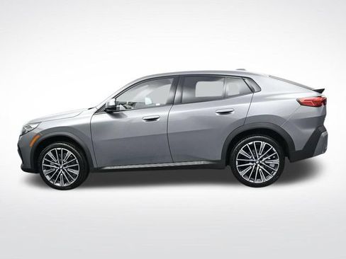 New 2026 BMW X2 xDrive28i w/ Technology Package AWD/4WD image 7