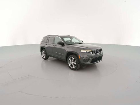New 2025 Jeep Grand Cherokee Limited image 16
