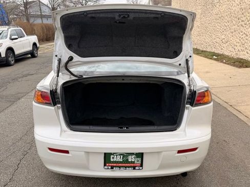 Used 2017 Mitsubishi Lancer ES image 12